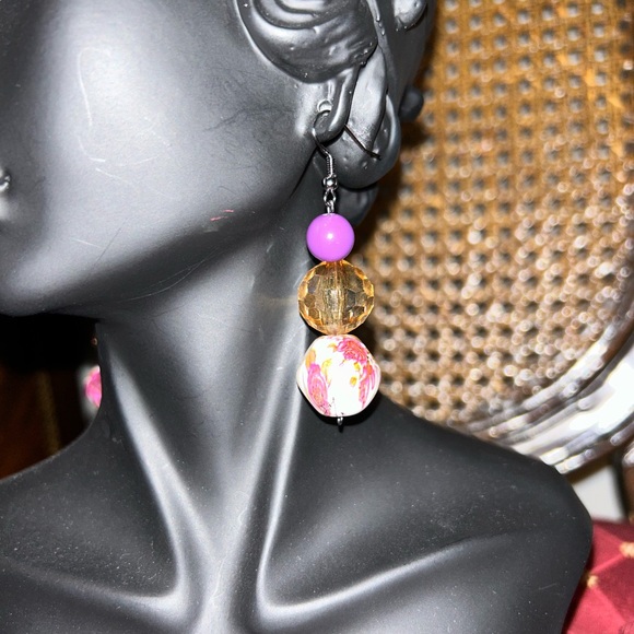 Dangling floral and gem beads ball drop earrings - Picture 7 of 9